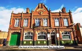 Globe Inn